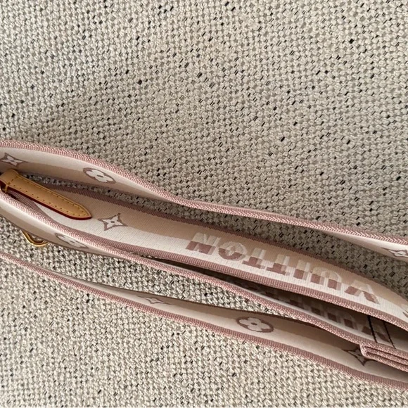 Louis Vuitton Bandouliere Strap for speedy 20. - Picture 4 of 11